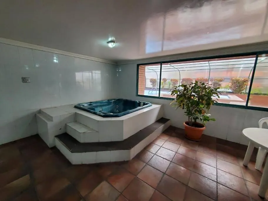 Hermosa Suite La Fontana Quito 0*,